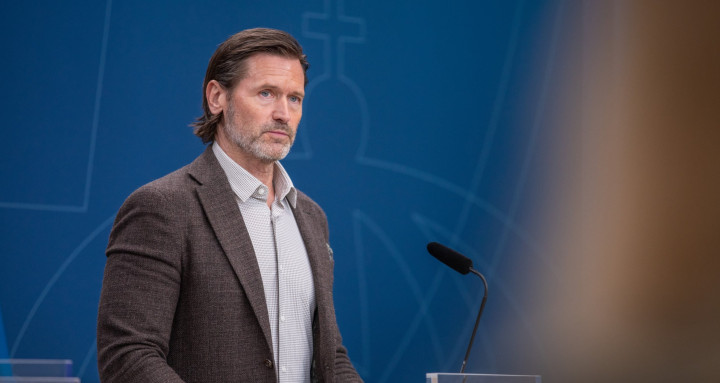 Martin Melin, rättspolitisk talesperson (L) deltar på pressträff med regeringen. Regeringen: nya verktyg för att bekämpa sexualbrott mot barn.