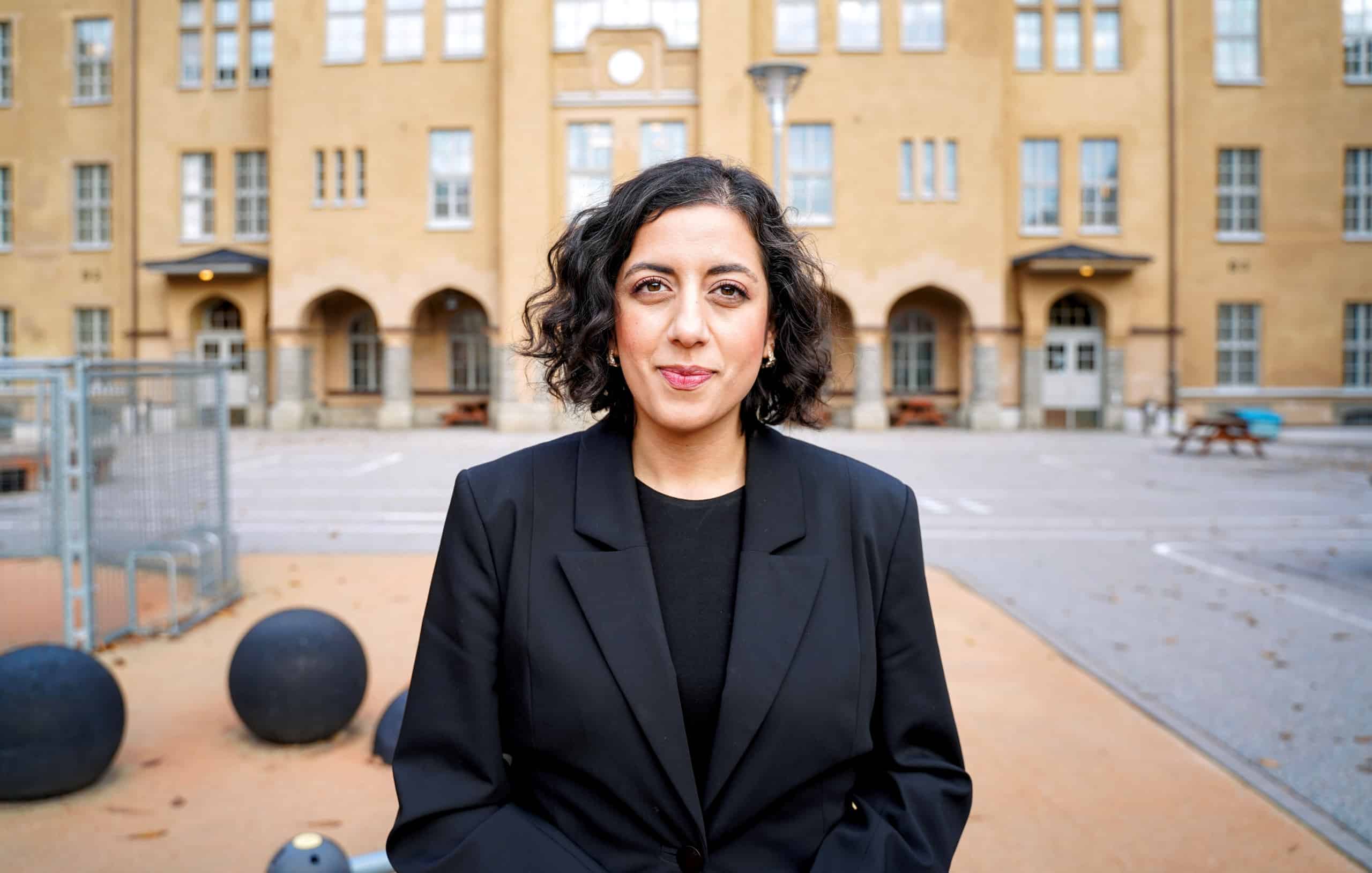 Regeringen tillsätter utredning för att stärka det svenska språkets ställning – Liberalerna